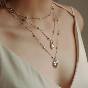 3 layered necklace  by Chanour